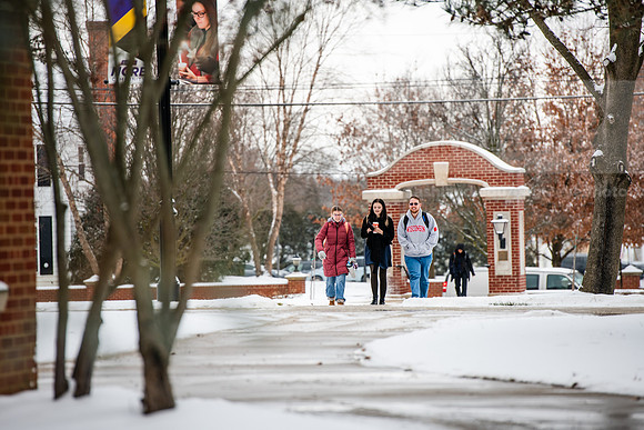 StudentsReturnWinterCampus0125AWB_6265
