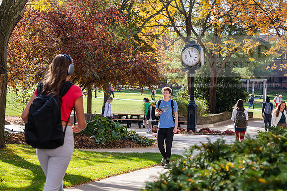FallCampusLife1024AWB_5477