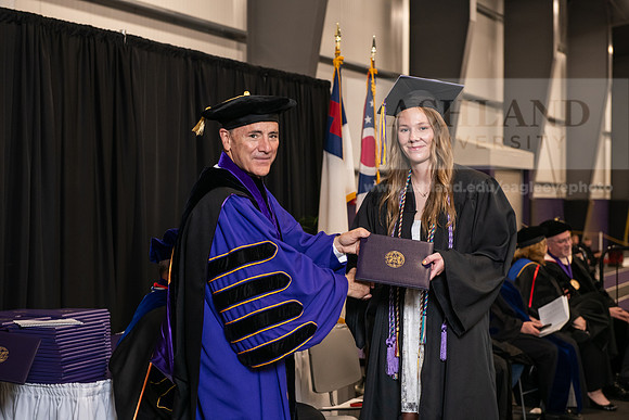 115SpGradBachelorNursing0524AWB_9784