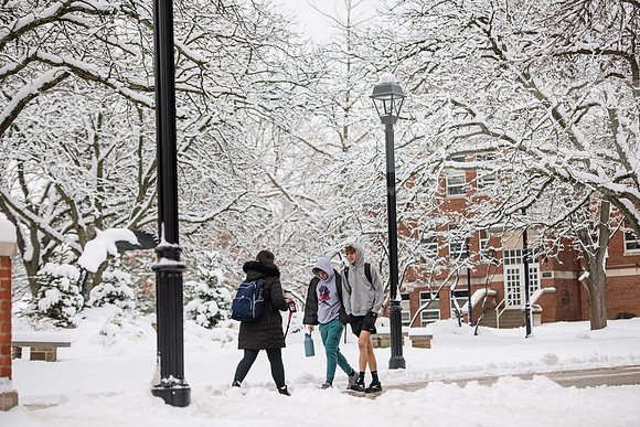 WinterCampusLife0123ALW_4065