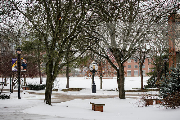 StudentsReturnWinterCampus0125AWB_6848