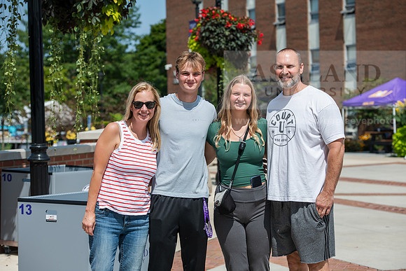 MoveInDay0824AWB_0183