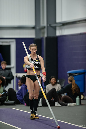 079KatieMoonPoleVault0224ALW_7677