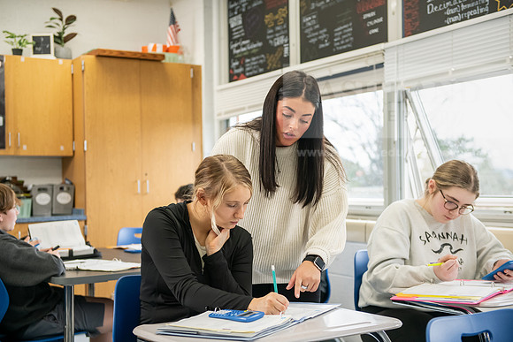 EducationStudentTeachingBurdette0424AWB_2416