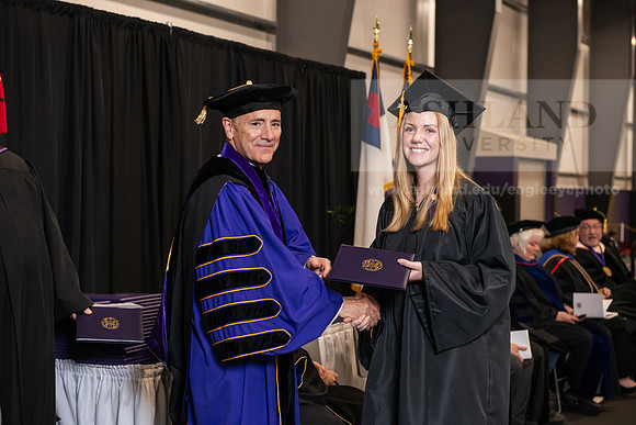040SpGradBachelorNursing0524AWB_9735