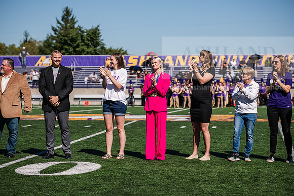 HOCOAUvOHDomFootballGame1024AWB_0765