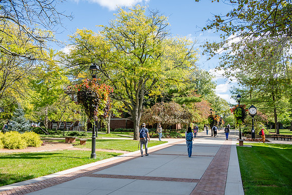 FallCampusLife1024AWB_1774