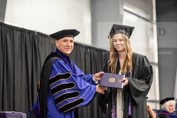 116SpGradBachelorNursing0524TR_ALW_8190