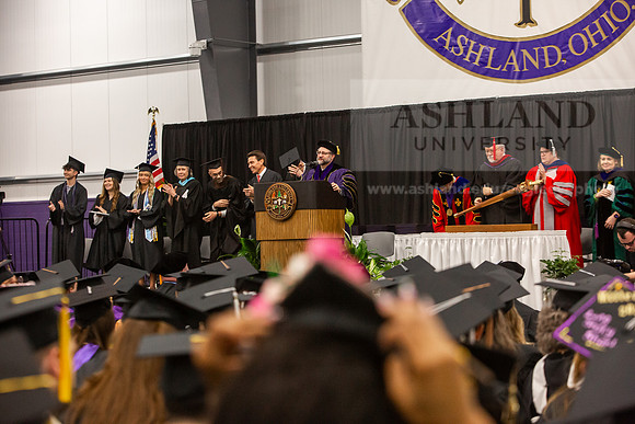 013SpGradCeremony05250525JH6Q8B8250