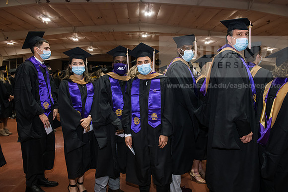 082WiGradPreCeremony1221ALW_6064