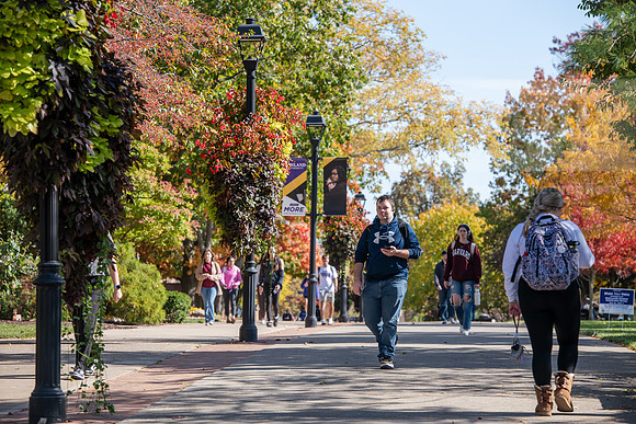 FallCampusLife1024AWB_5744