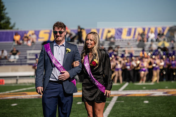HOCOAUvOHDomFootballGame1024AWB_0784