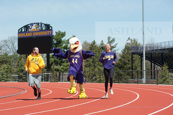 Tuffy Preparing for Marathon