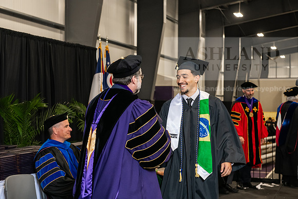 032SPGradBachelorScience0525AWB_3800