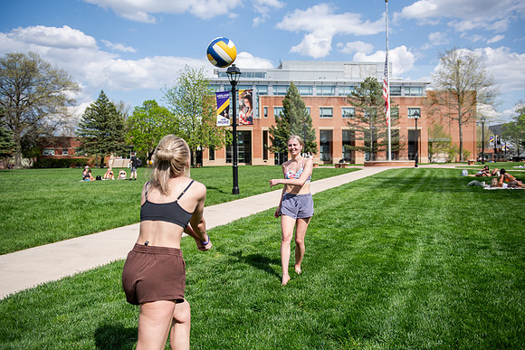 034SpringCampusLife0425AWB_9699