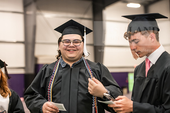 083SpGradPreCeremony0525AWB_2286