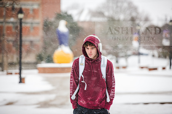 StudentsReturnWinterCampus0125AWB_7020
