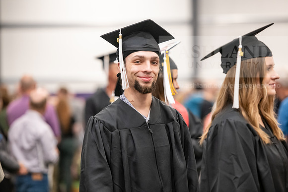 159SpGradProcessional0524AWB_8584