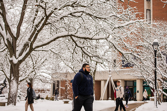 WinterCampusLife0123ALW_3919