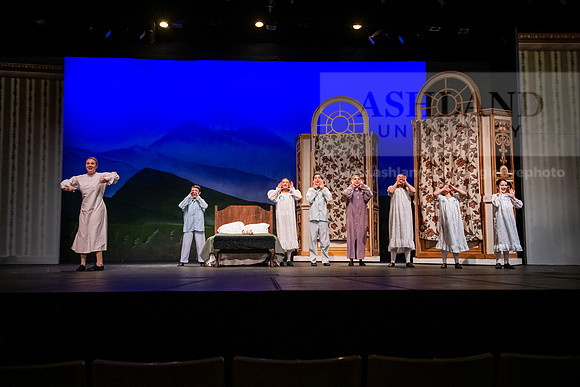 TheatreSoundOfMusic0325AWB_2240
