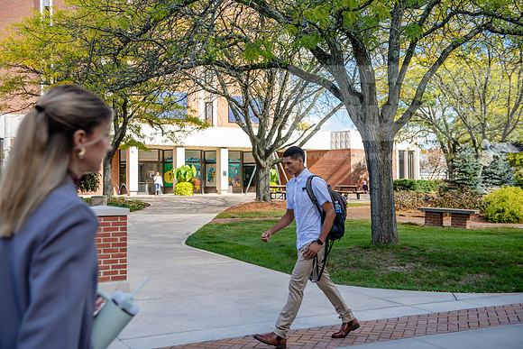 FallCampusLife1024AWB_1756