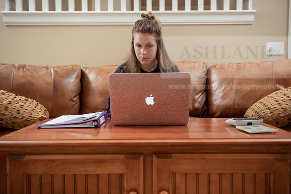 OnlineEducation0420ALW_1062