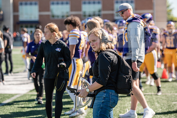 HOCOAUvOHDomFootballGame1024ALW_8742