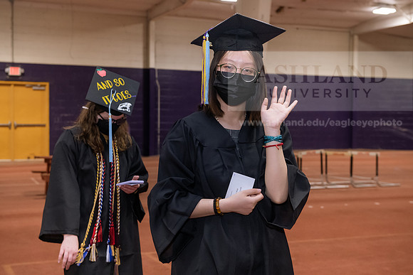 068WiGradPreCeremony1221ALW_6050