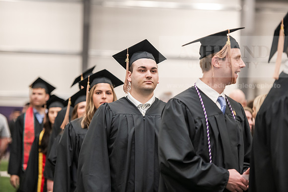 284SpGradProcessional0525AWB_2505