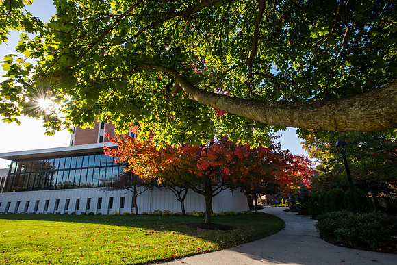 FallCampusLife1024AWB_5186