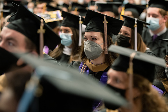 220WiGradCeremony1221ALW_6556