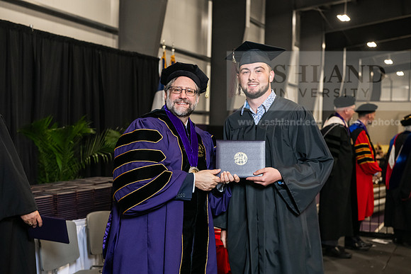 099SPGradBachelorArts0525AWB_3459