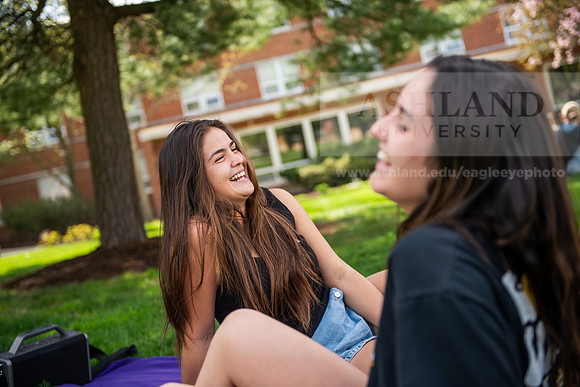 043SpringCampusLife0425AWB_9772