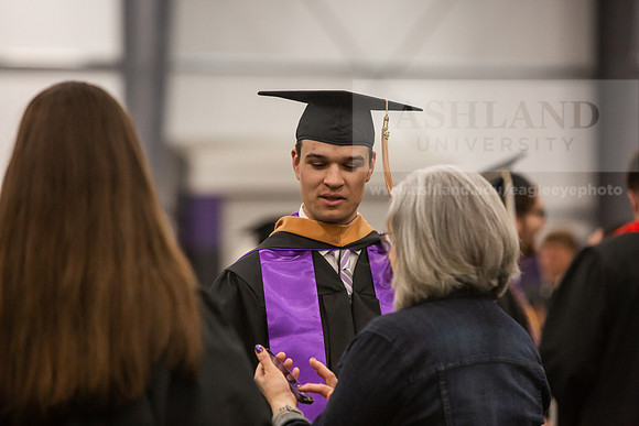 032SpGradPreCeremony0525JH6Q8B7965