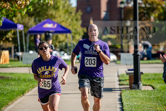 HOCO5kRunWalk1024AWB_9794