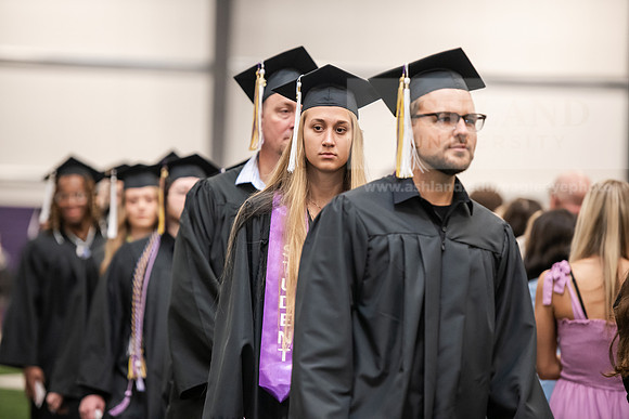 135SpGradProcessional0525AWB_2410