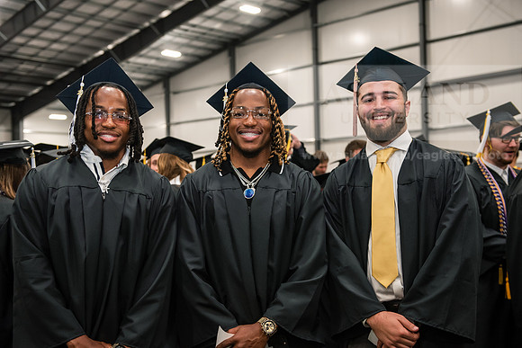 120SpGradPreCeremony0525ALW_8998