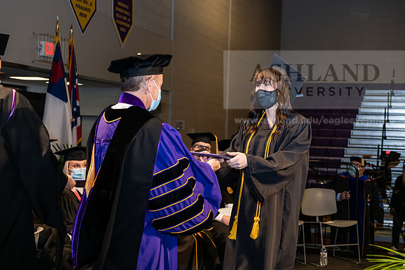 074BachelorBusinessWiGrad1221ALW_7011