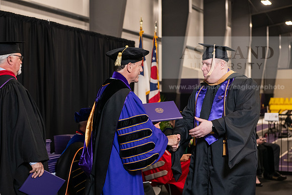 019SpGradMasterBusiness0524AWB_9218