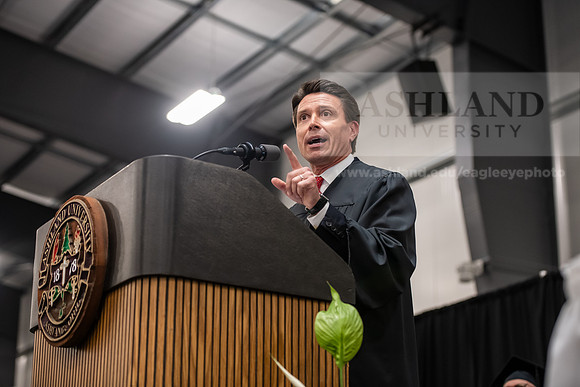 352SpGradCeremony0525AWB_2881