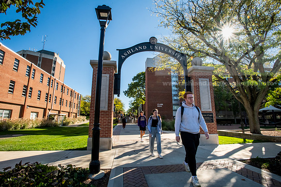 FallCampusLife1024AWB_1513
