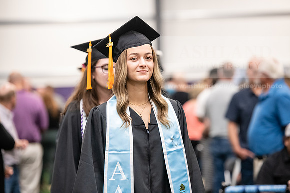 370SpGradProcessional0524AWB_8735