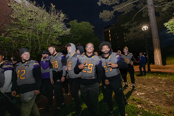 ParadeOfPurple1021ALW_6200