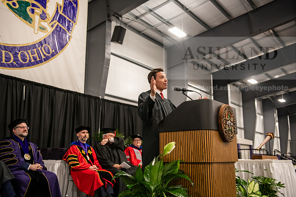 369SpGradCeremony0525AWB_2921