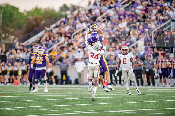 AUvIUPFootball0924AWB_3812