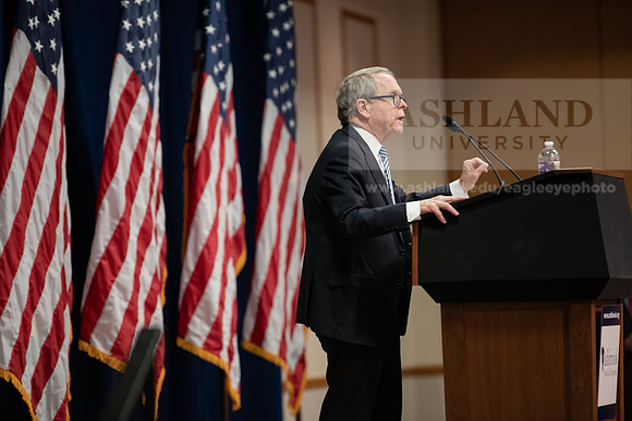 AsbrookGovMikeDeWine0120ALW_9000