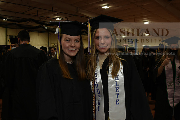 026WiGradPreCeremony1221MP7_0022