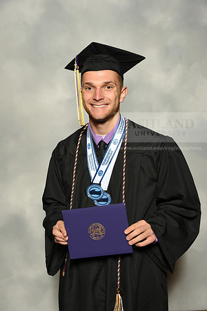 031BachelorBusinessWiGrad1221MP7_0930