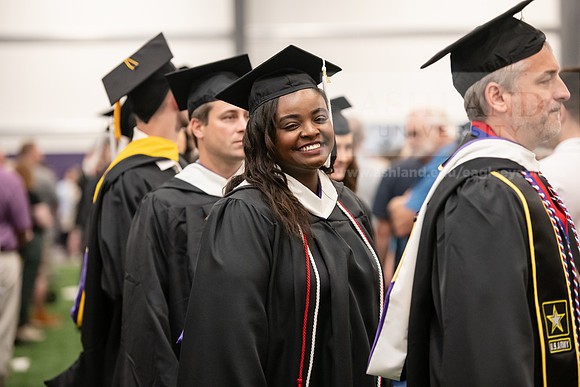 116SpGradProcessional0524AWB_8550