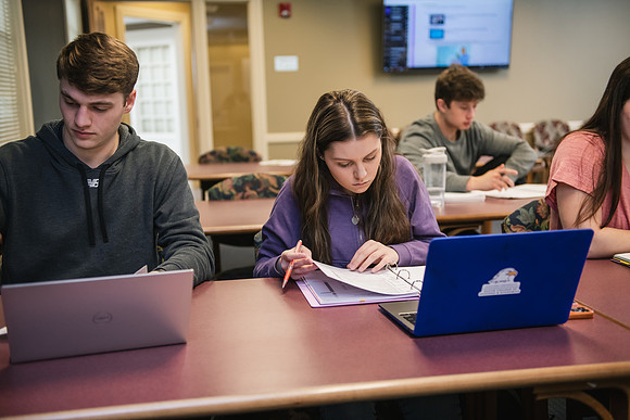 AccountingIndividualTaxClass0324AWB_4663